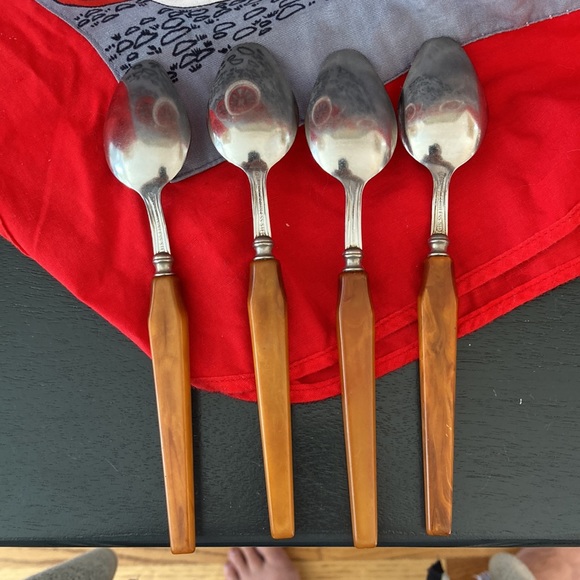 Mid Century Modern Grapefruit Spoons - Picture 8 of 11